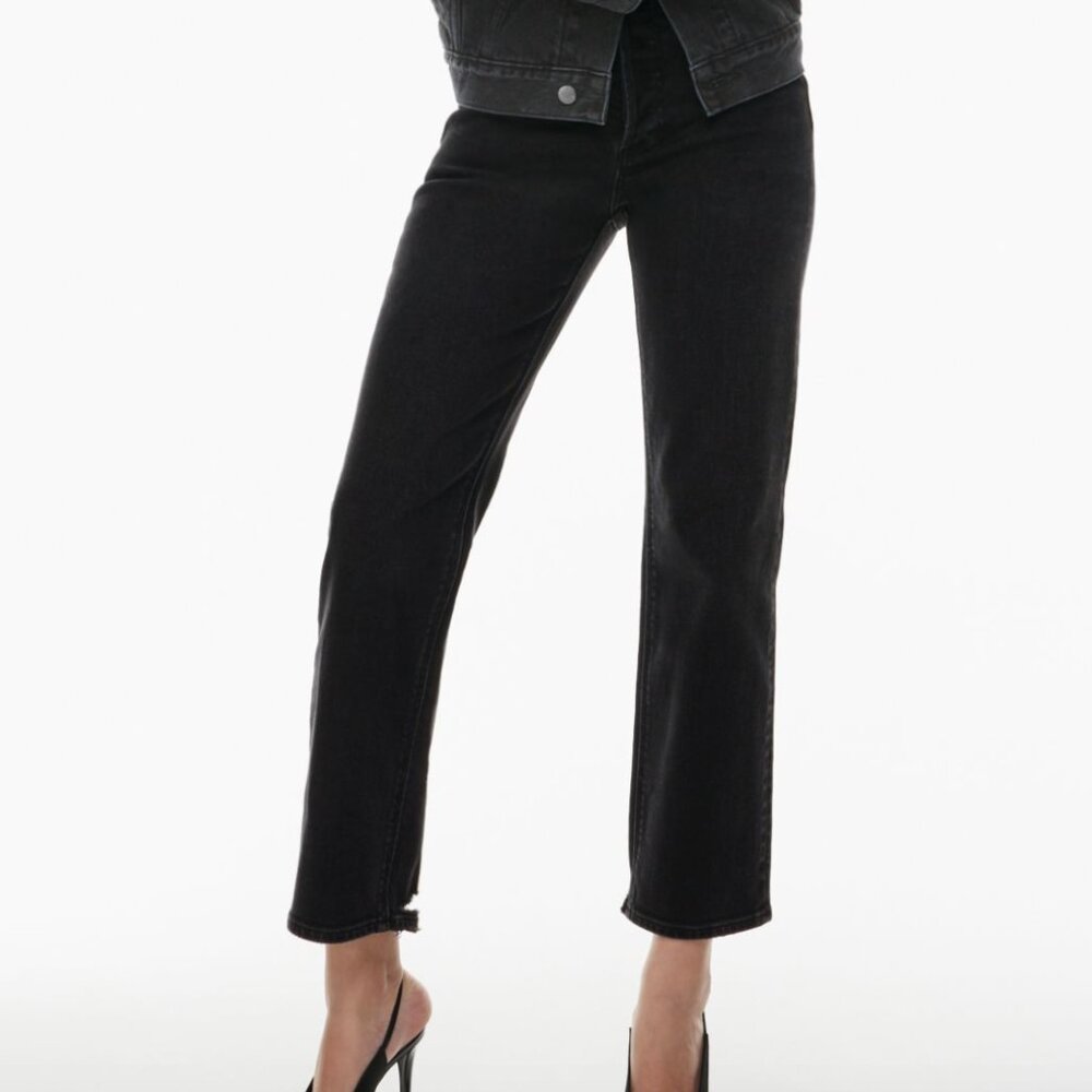 Aritzia Women's Straight Leg Jeans - Black